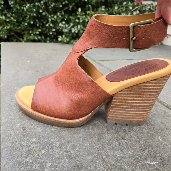 Kork-Ease Linden Sandals - Picture 2 of 10